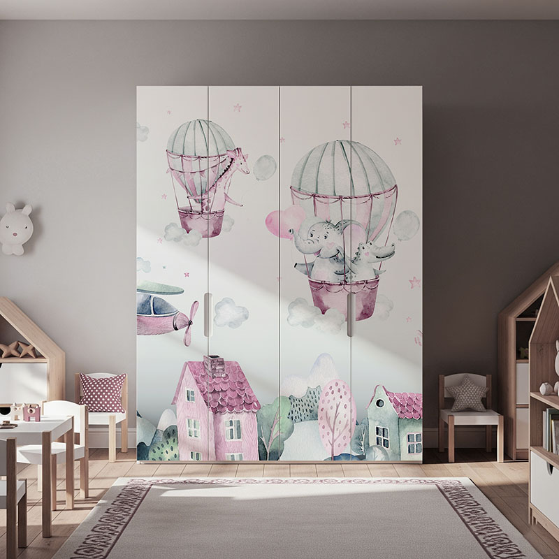 Samoloty i balony ze zwierzątkami nad miastem #ul583