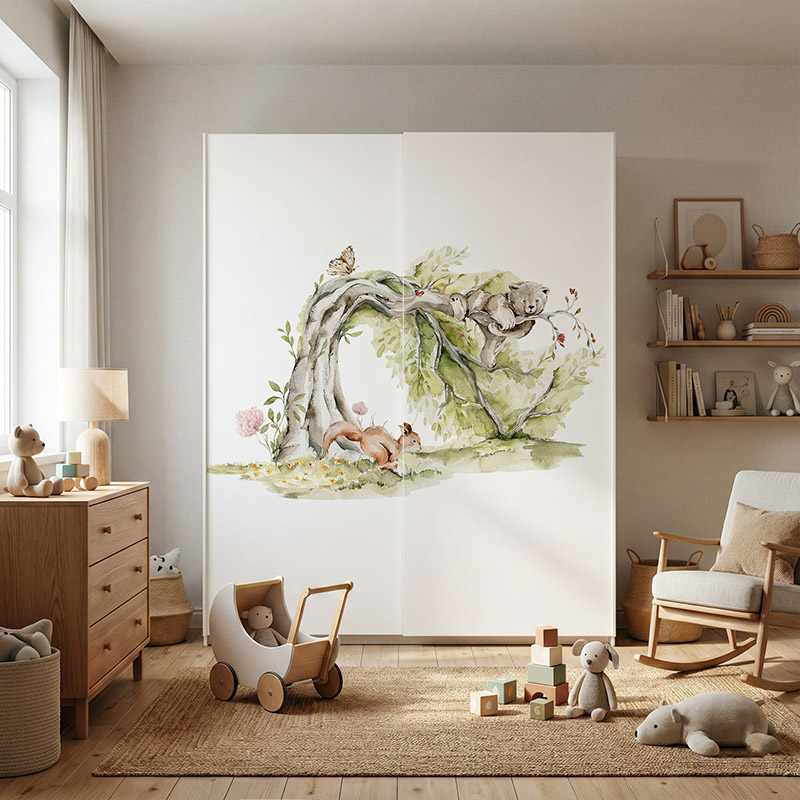 Niedźwiadek na drzewie i wiewiórka #ul579