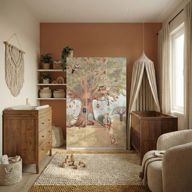 Naklejka na meble Domek w drzewie i zwierzęta na polanie