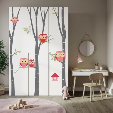 Naklejka na meble Różowe sowy na drzewach