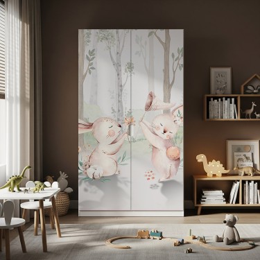 Naklejka na meble Zwierzątka na biwaku w lesie